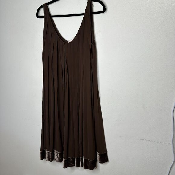Rebecca Chocolate Flowy Sheer Pleated Round Neck Sleeveless Velvet Hem Dress 2 - Picture 3 of 10